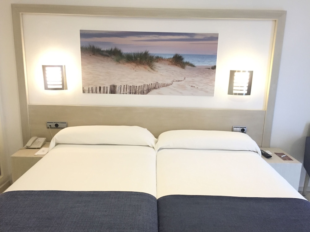 Hotel Spa Cadiz Plaza 19/70