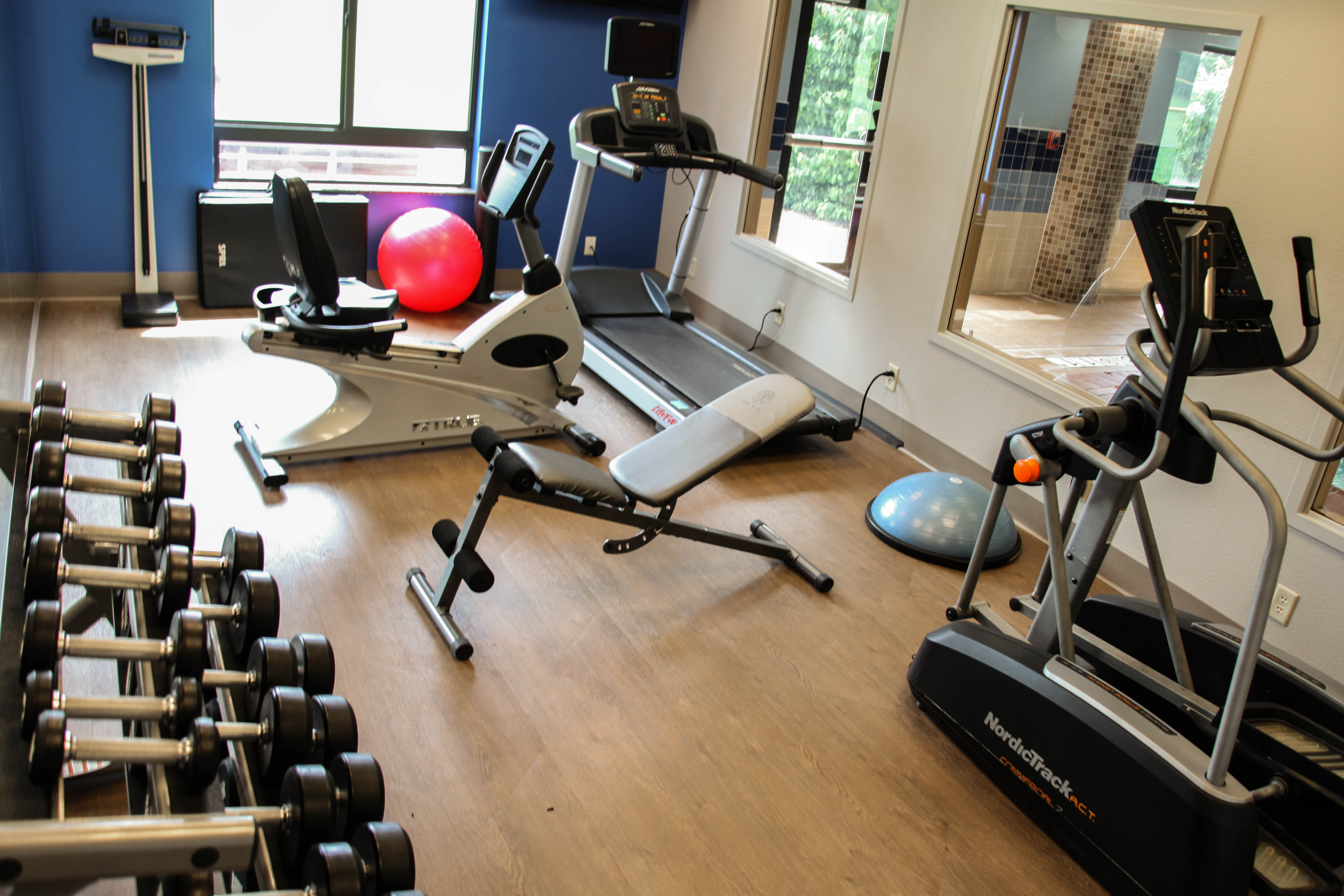 Holiday Inn Express Hotel Suites Athens 33/61