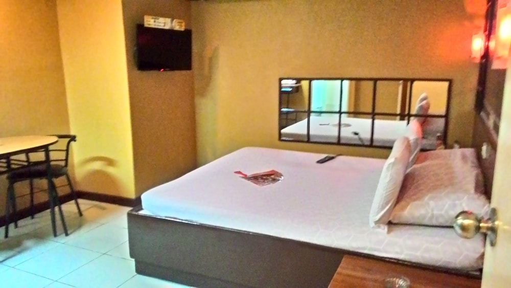 Hotel Sogo Aurora Blvd - Cubao 20/36