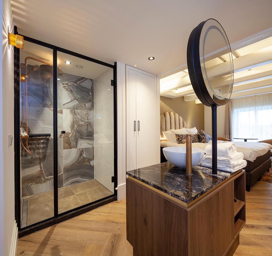 Amadore Stadshotel Jersey 10/47