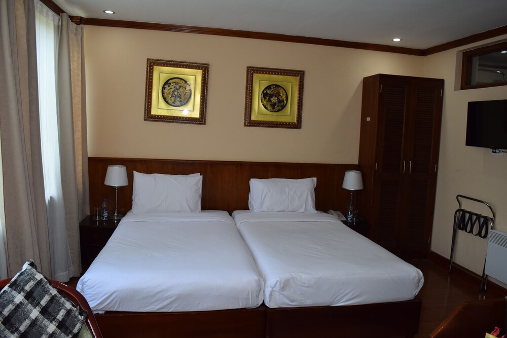 Kisa Villa 15/50