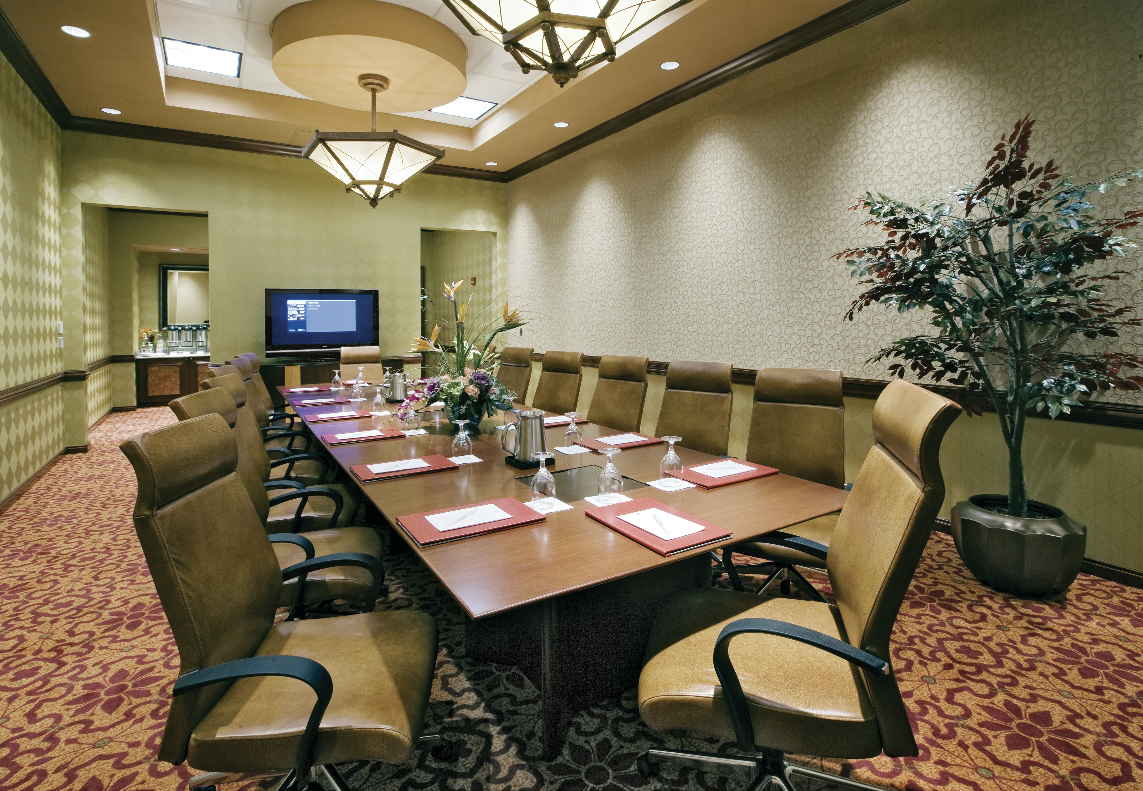 Embassy Suites by Hilton Norman Hotel and Conference Center 46/55