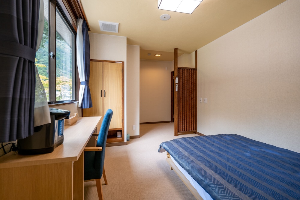 Nikko Garden Hotel 11/50
