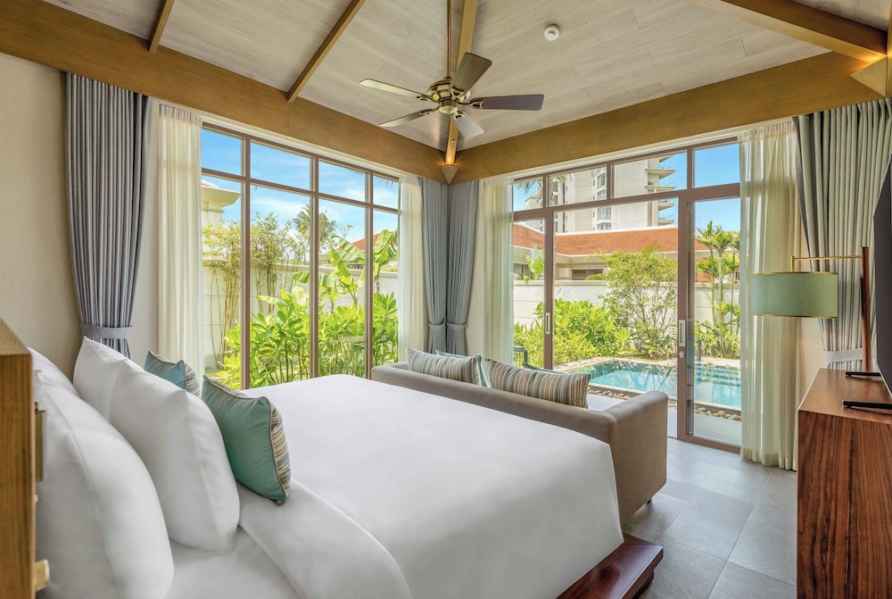 Fusion Resort and Villas Da Nang 13/50
