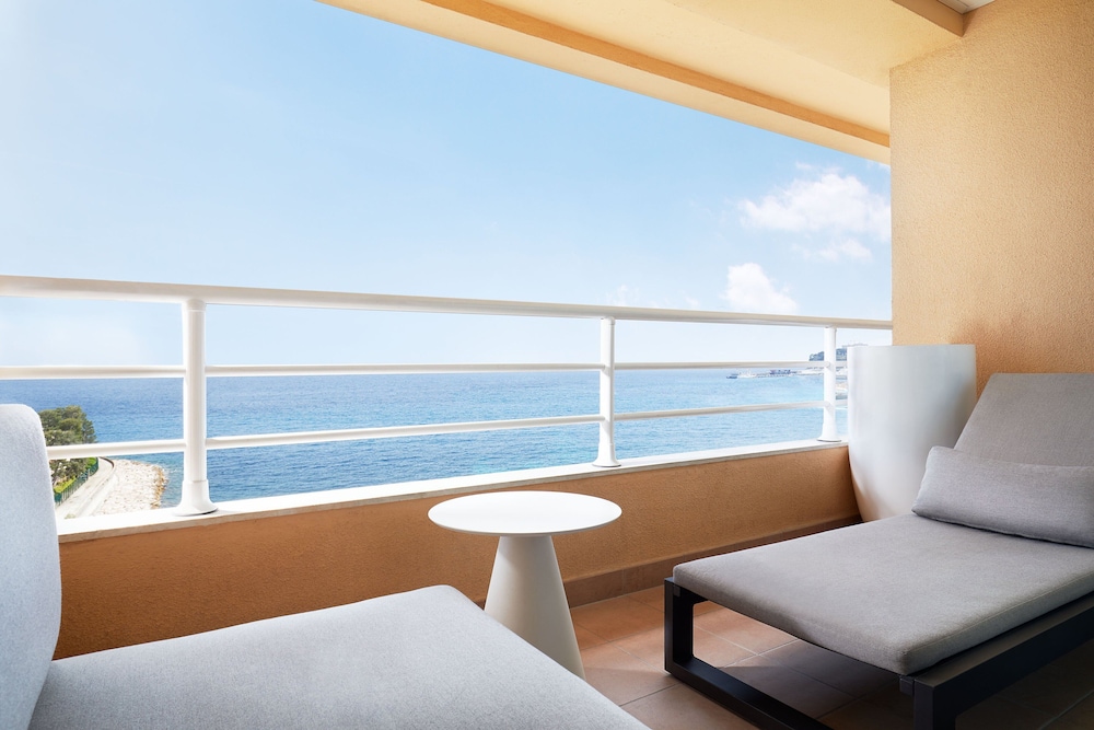 Le Meridien Beach Plaza 20/75