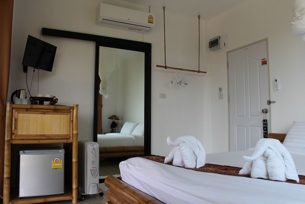 Chang Pai Hill - Adults Only 15/50