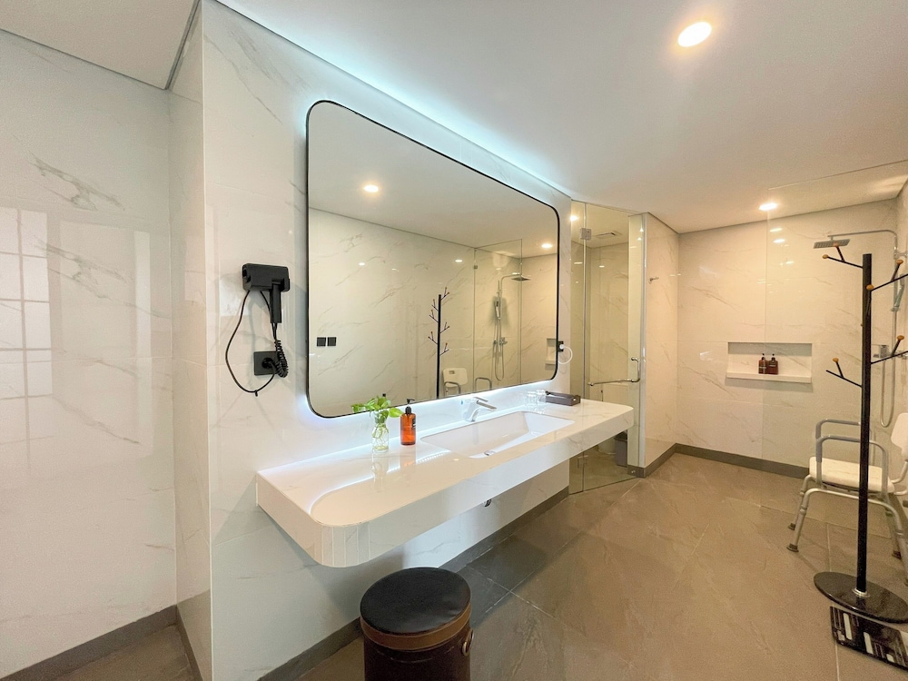 Luminor Hotel Padjadjaran Bogor 34/37