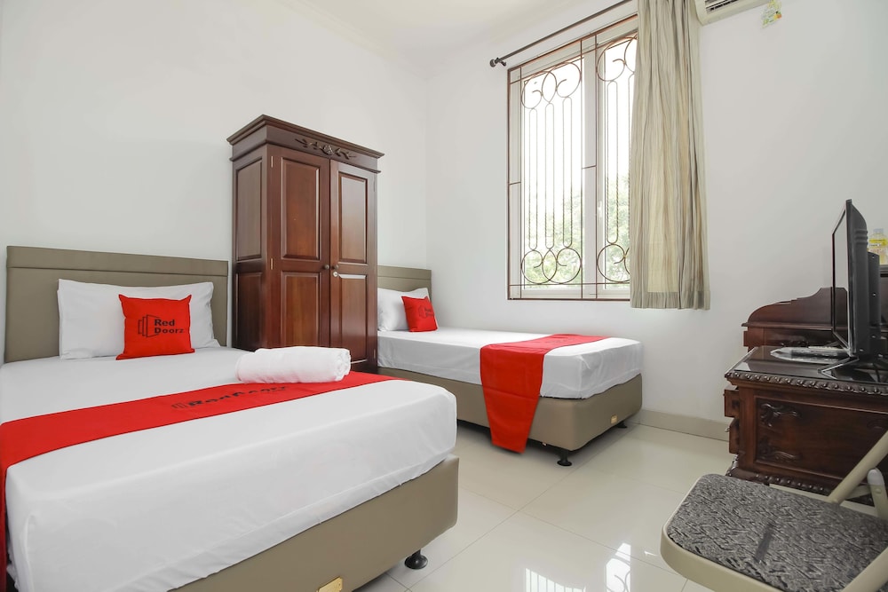 Reddoorz Permata Sari Karawaci 9/32