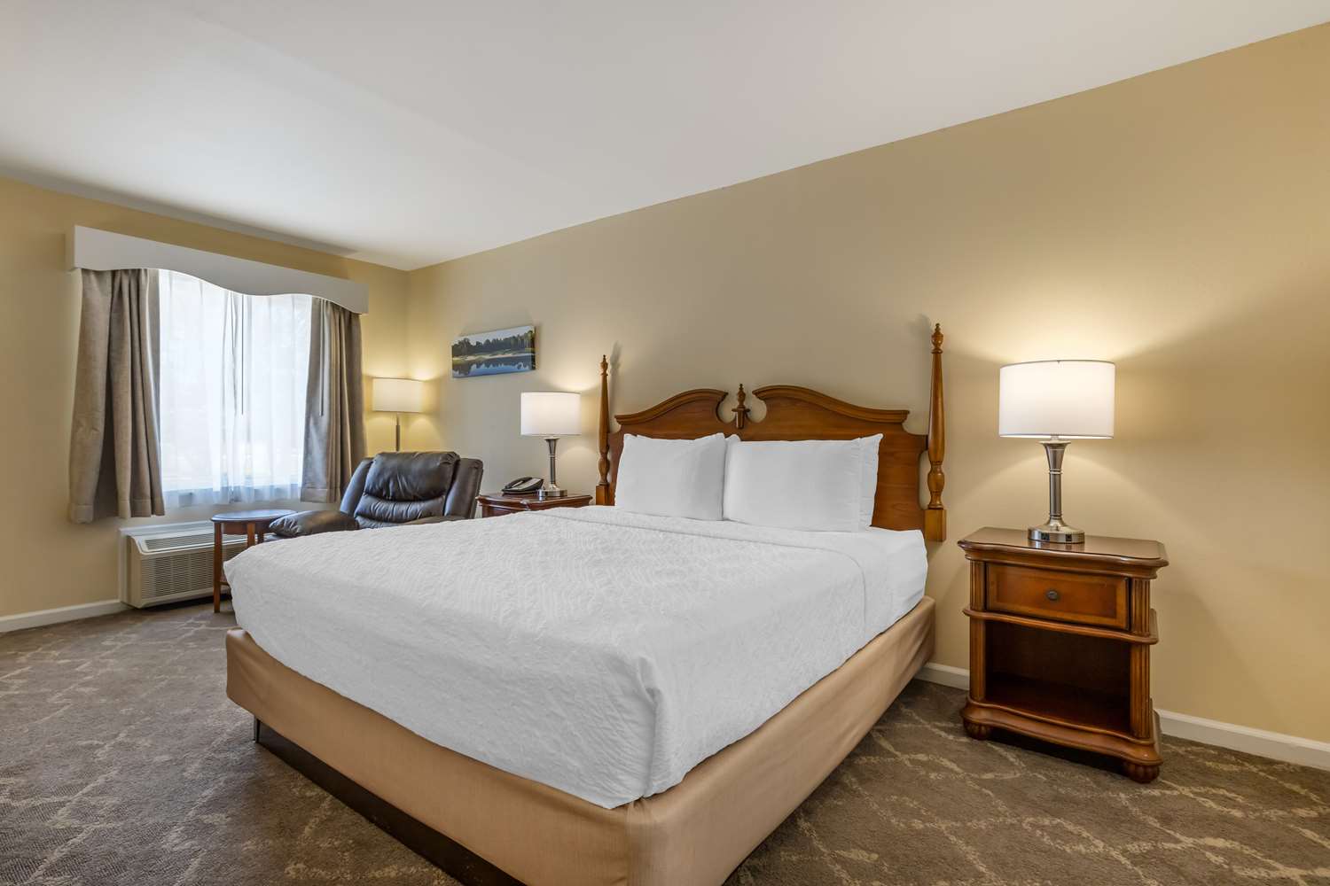 Best Western Plus Santee Inn 8/25