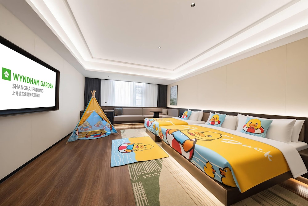 Vienna International Hotel Shanghai Pudong Huinan 44/50