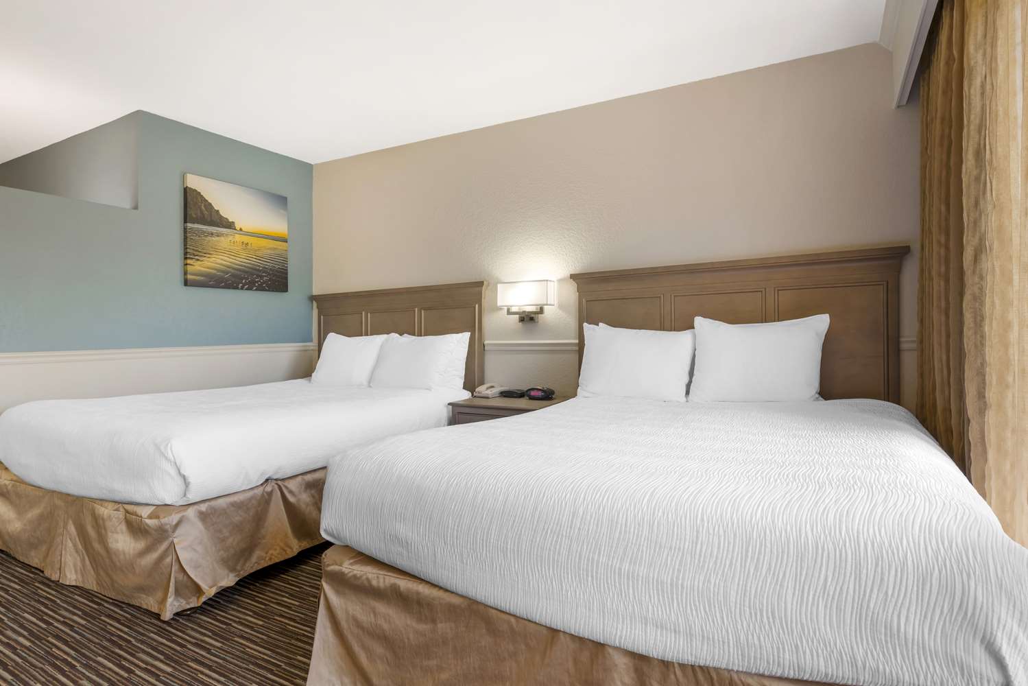 غرفة بسريرين كوين، Best Western San Marcos Inn 3/6