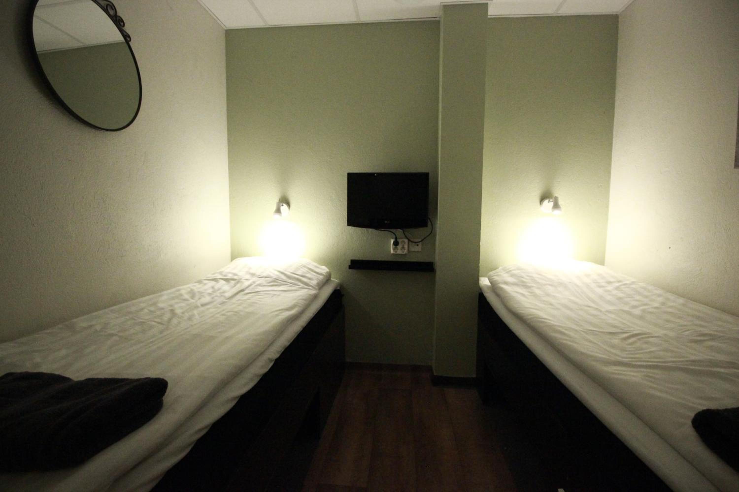 Room, Twin Beds, Shared Bathroom, No Window, Small