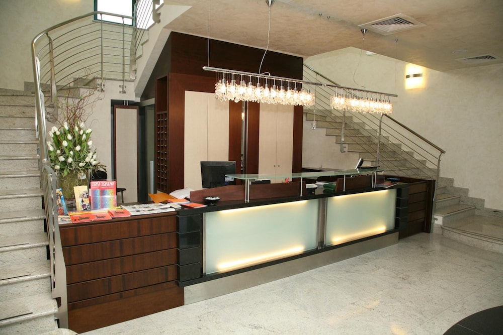 Hotel Parisi 4/67