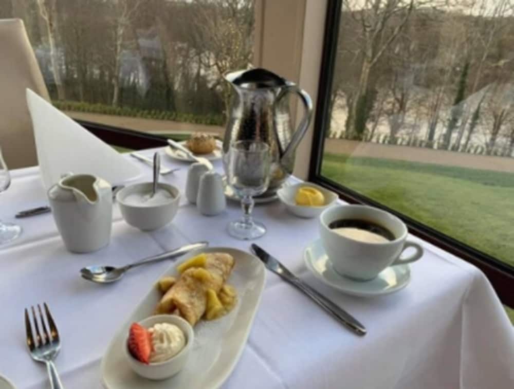 Westport Woods Hotel Spa 46/51