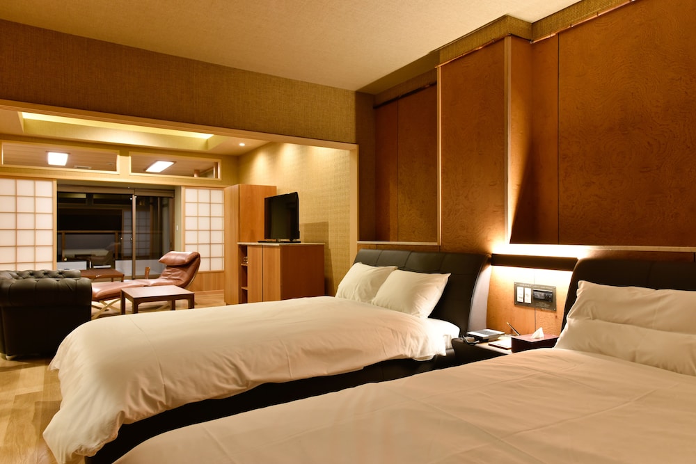 Japanese Western, Deluxe, 2 Double Beds, 2 Futon Beds, Indoor Bath, Main Building