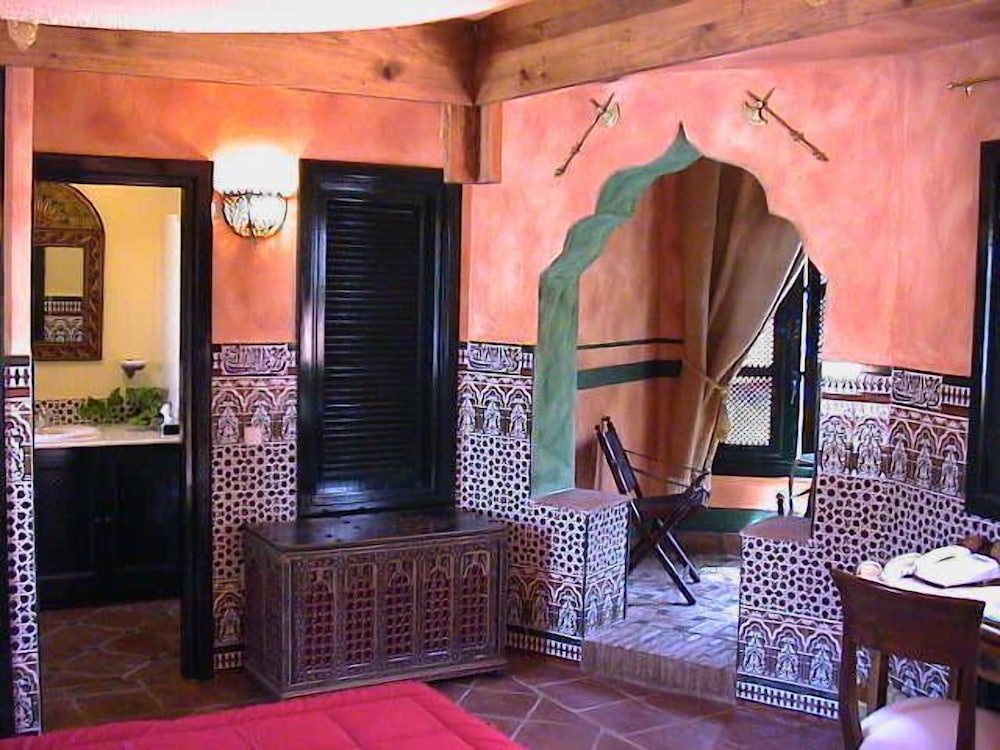 Amanhavis Hotel 12/41