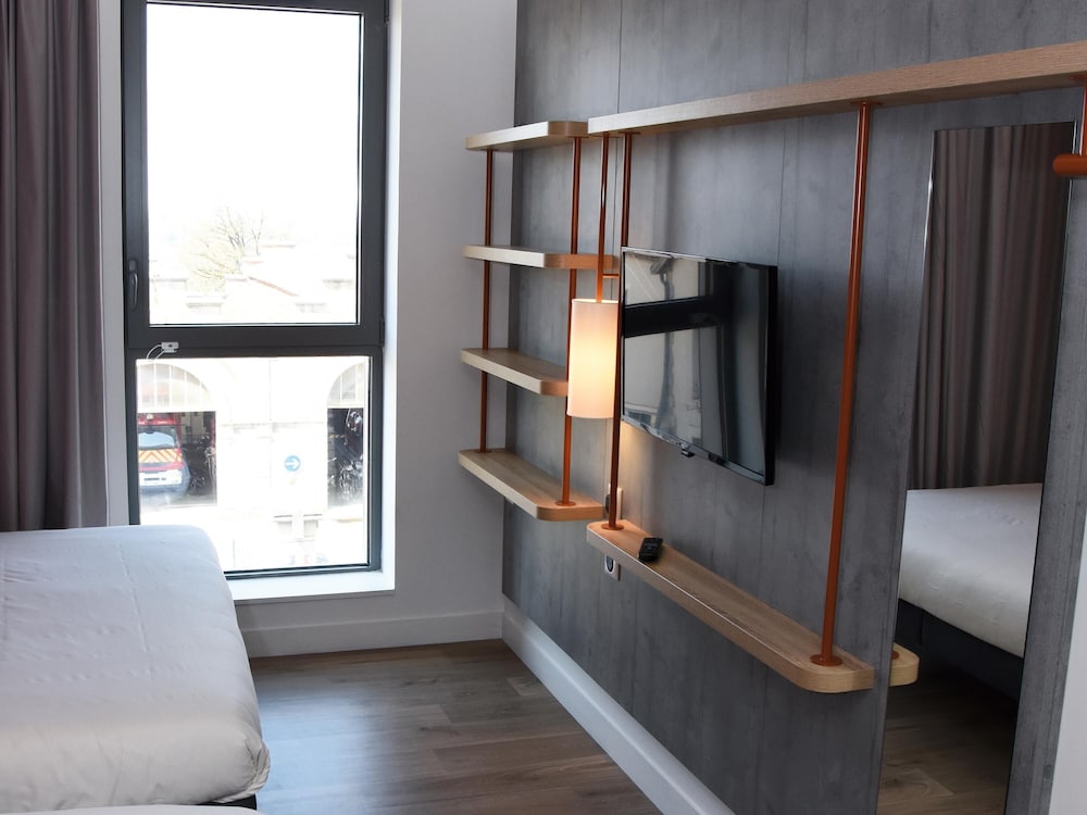 ibis budget Langres 21/52