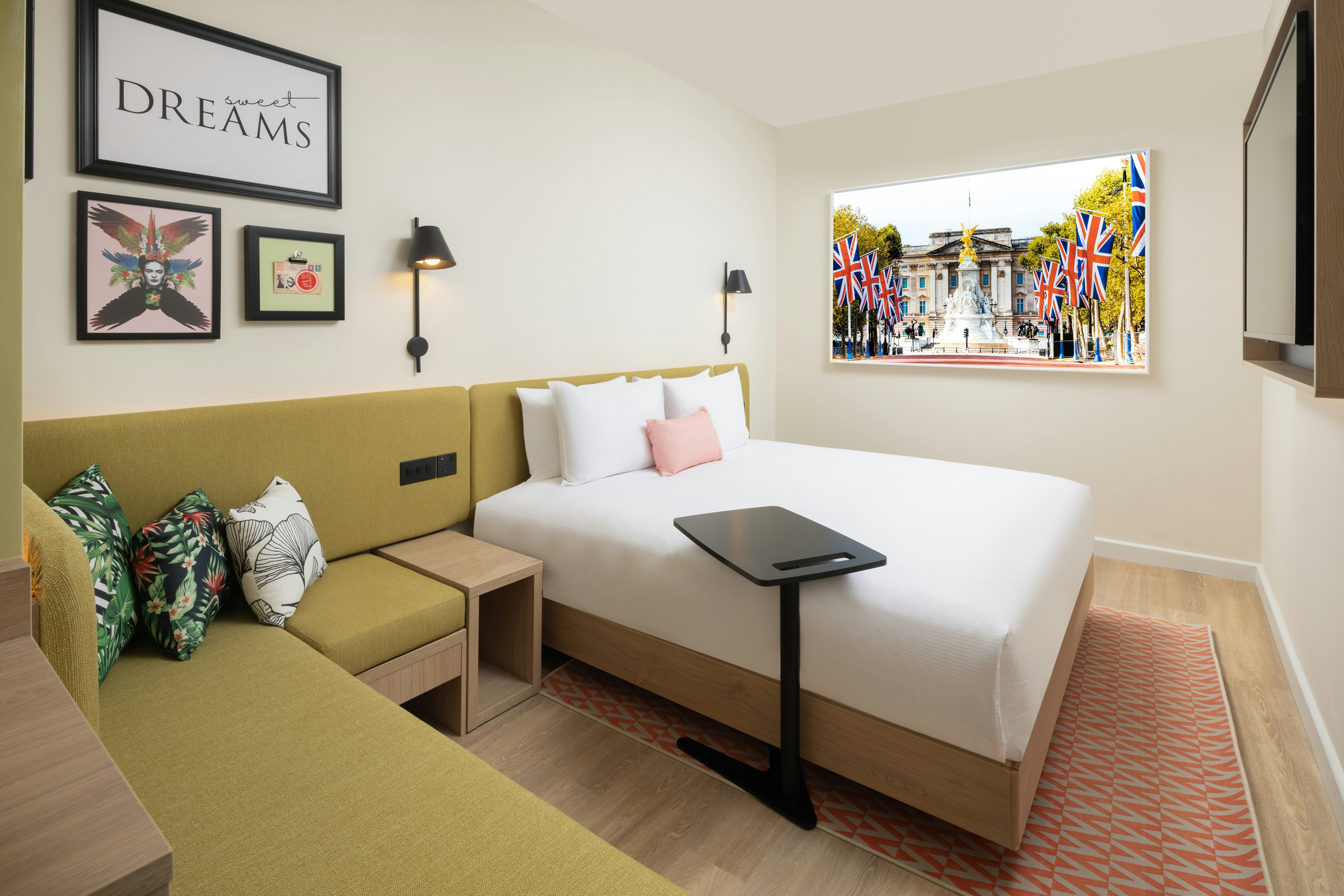 Hampton by Hilton London Old Street 21/36