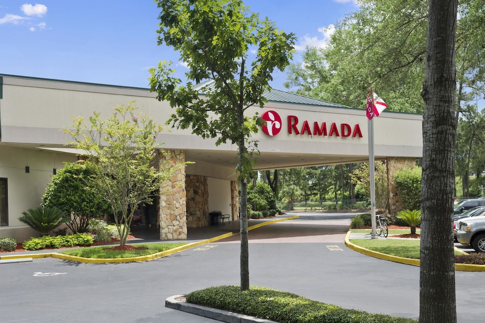 Ramada Hotel & Conference Center By Wyndham Jacksonville 2/59