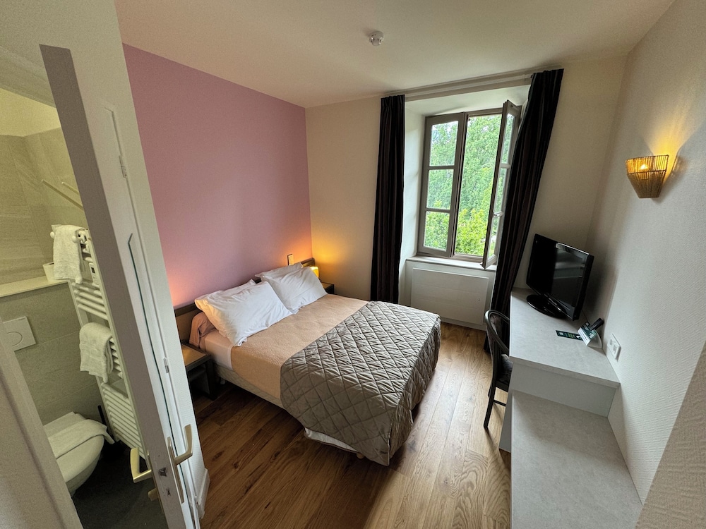 HOSTELLERIE DES LAURIERS 9/30