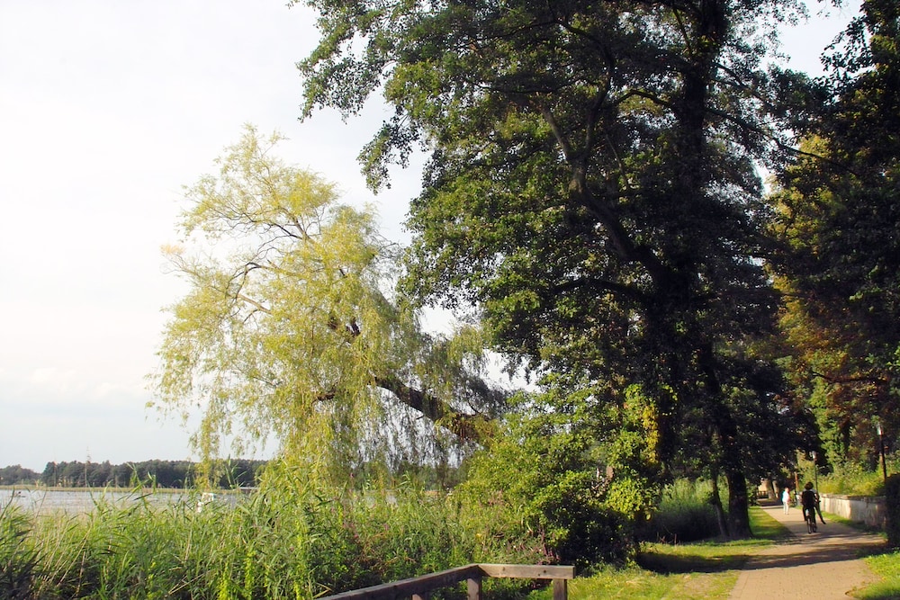 Keramik Hotel Rheinsberg 16/44