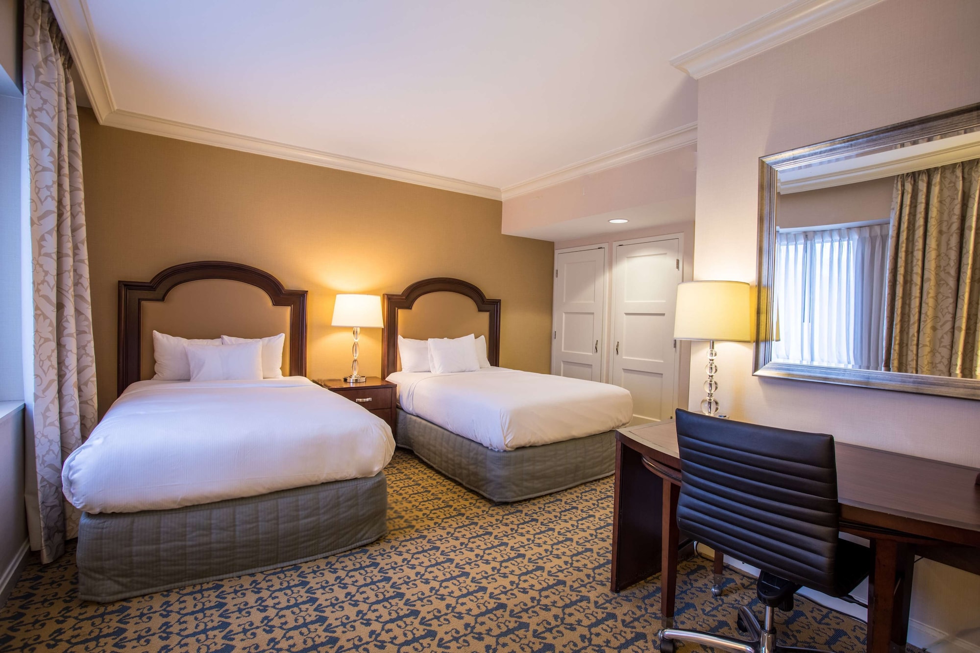 Junior Suite, 2 Queen Beds