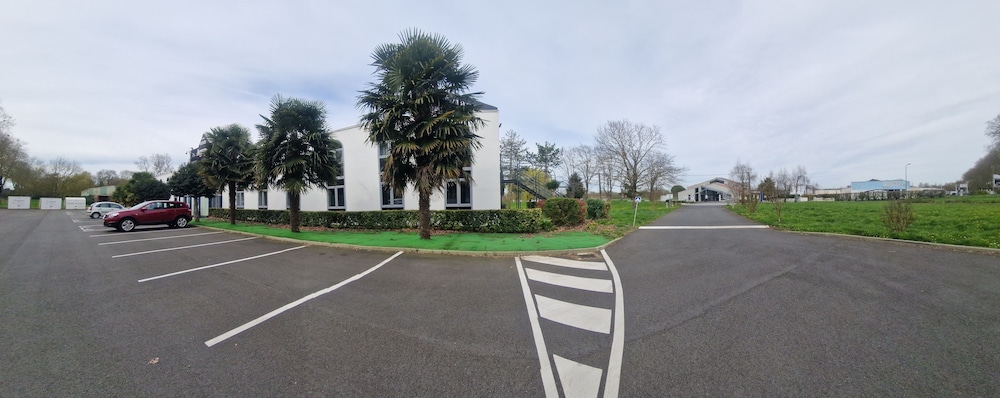 Agape Hotel Niort- Bessines 34/50