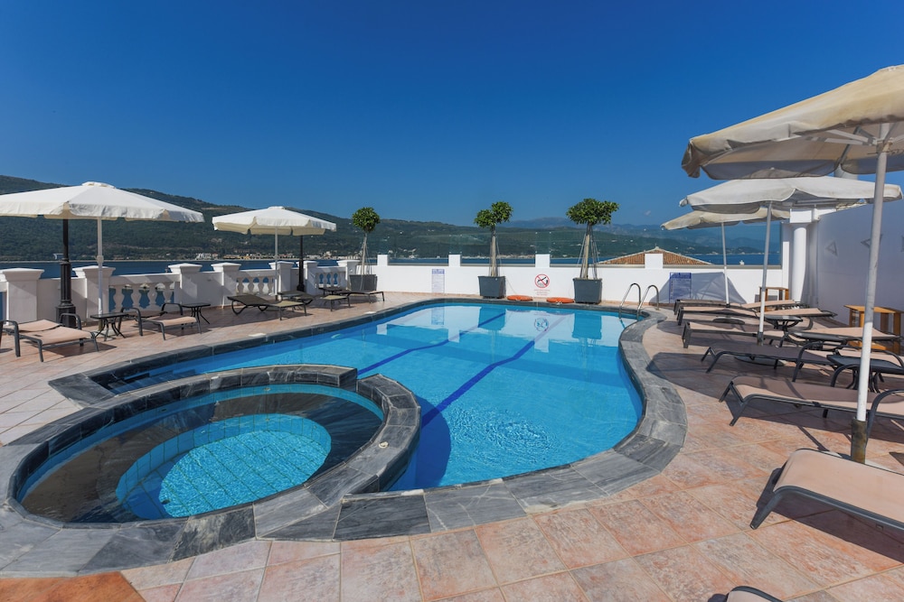 Samos City Hotel 66/69