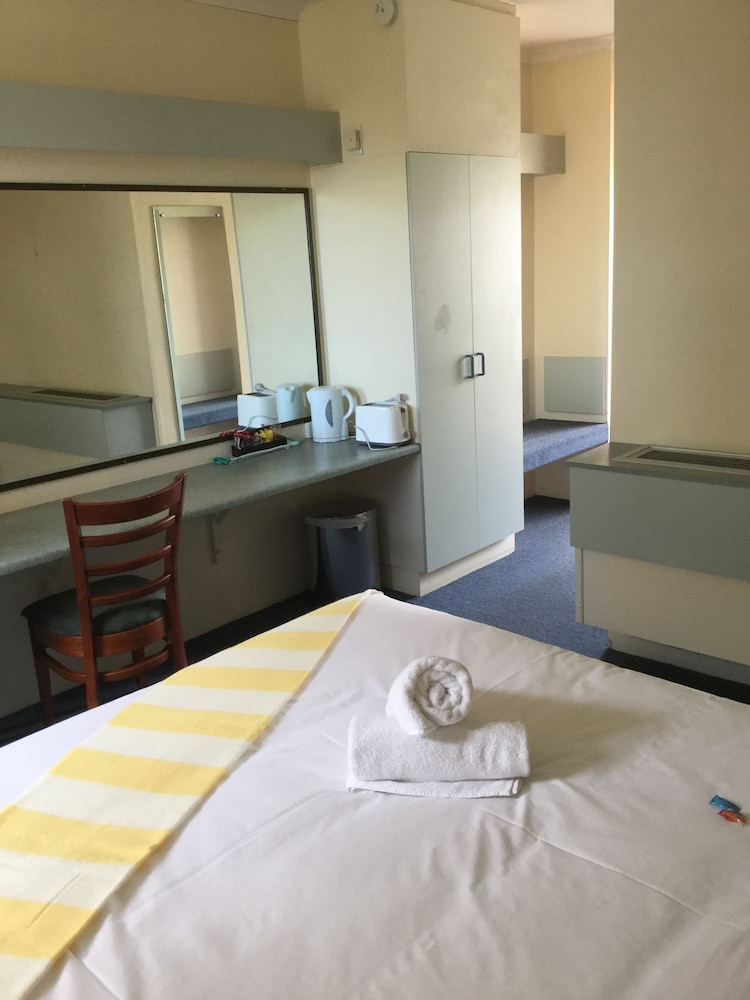 Emerald Central Hotel 28/61