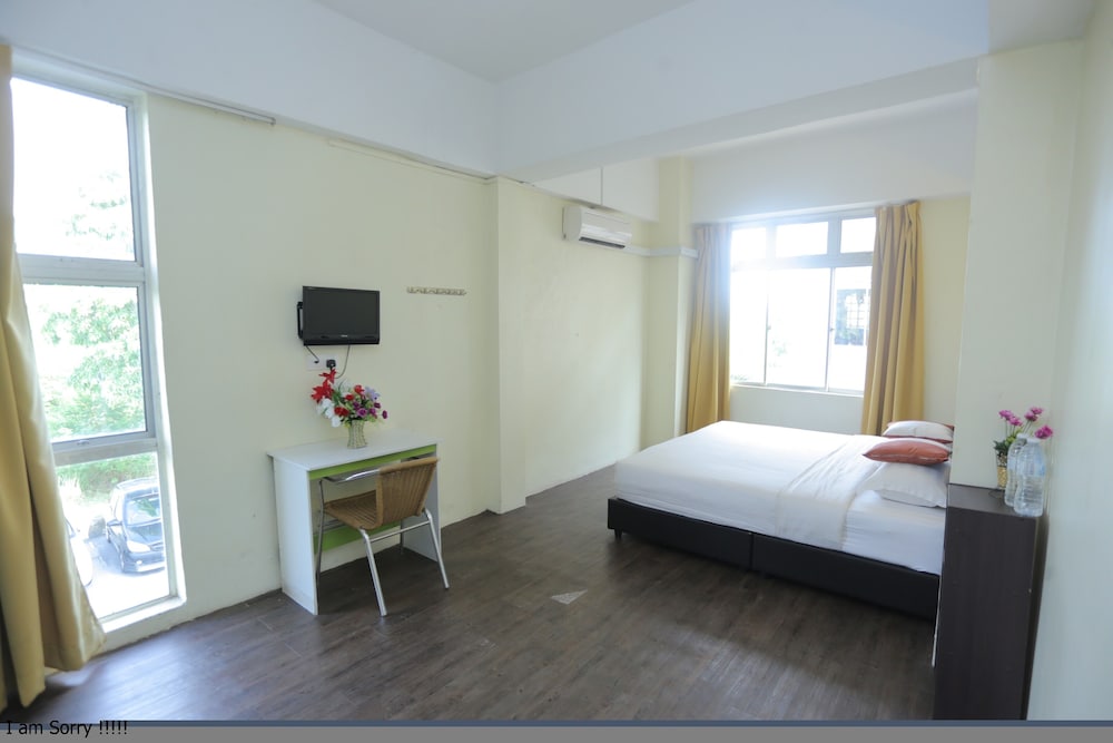 JAM Hotel Near ERL Salak Tinggi Kota Warisan 14/27