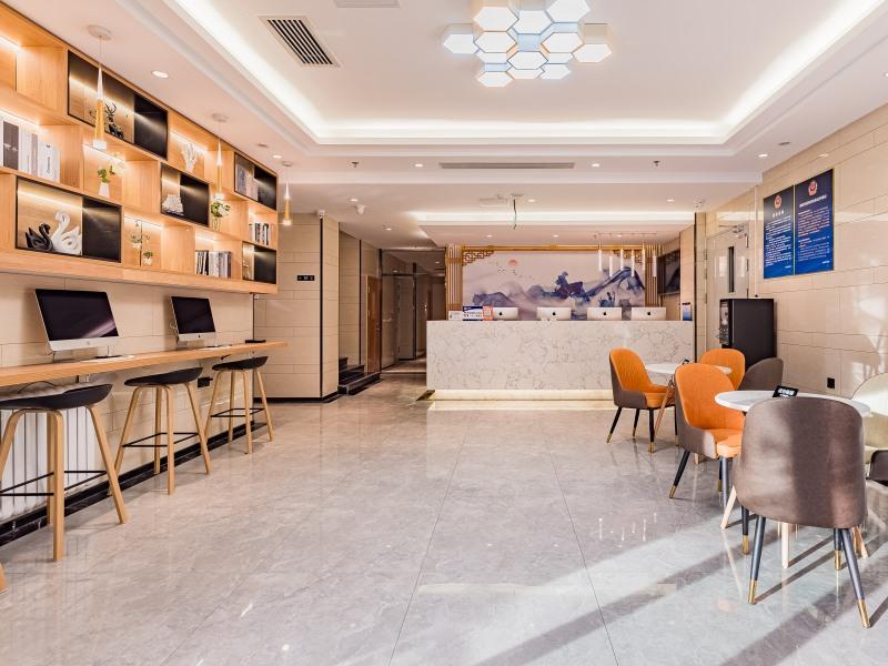 Green Tree Inn Beijing Wukesong Subway Station 301 General Hospital of PLA Express Hotel 13/17