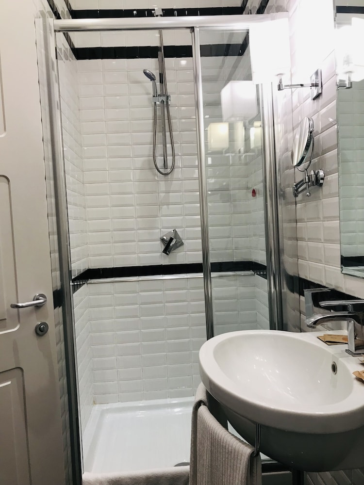 Mdm Luxury Rooms Guest House 39/50