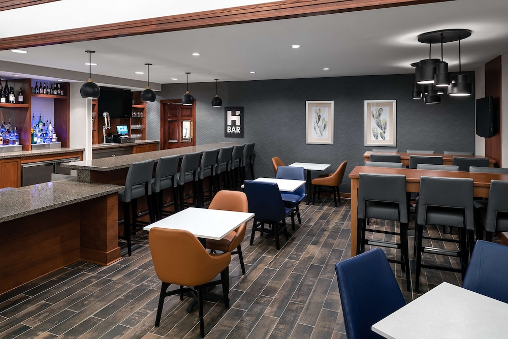 Hyatt House Scottsdale Old Town 34/56