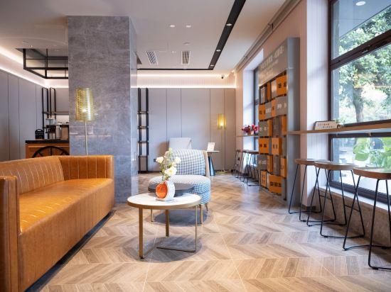 Homeinn Plus (Chengdu Sichuan University Xinnanmen Metro Station) 23/33