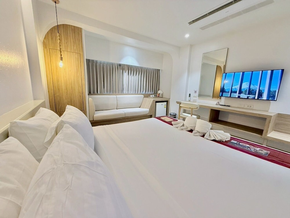 Ivory, King Bed 4/6