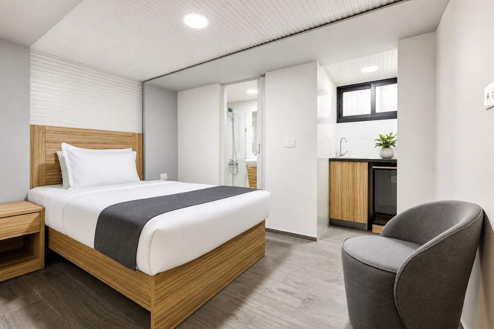 Middle Beach Hotel 15/49