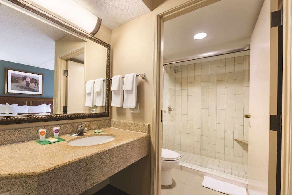 Hyatt Place Fort Worth Historic Stockyards Formerly Amerisuites Fort Worth 11/68
