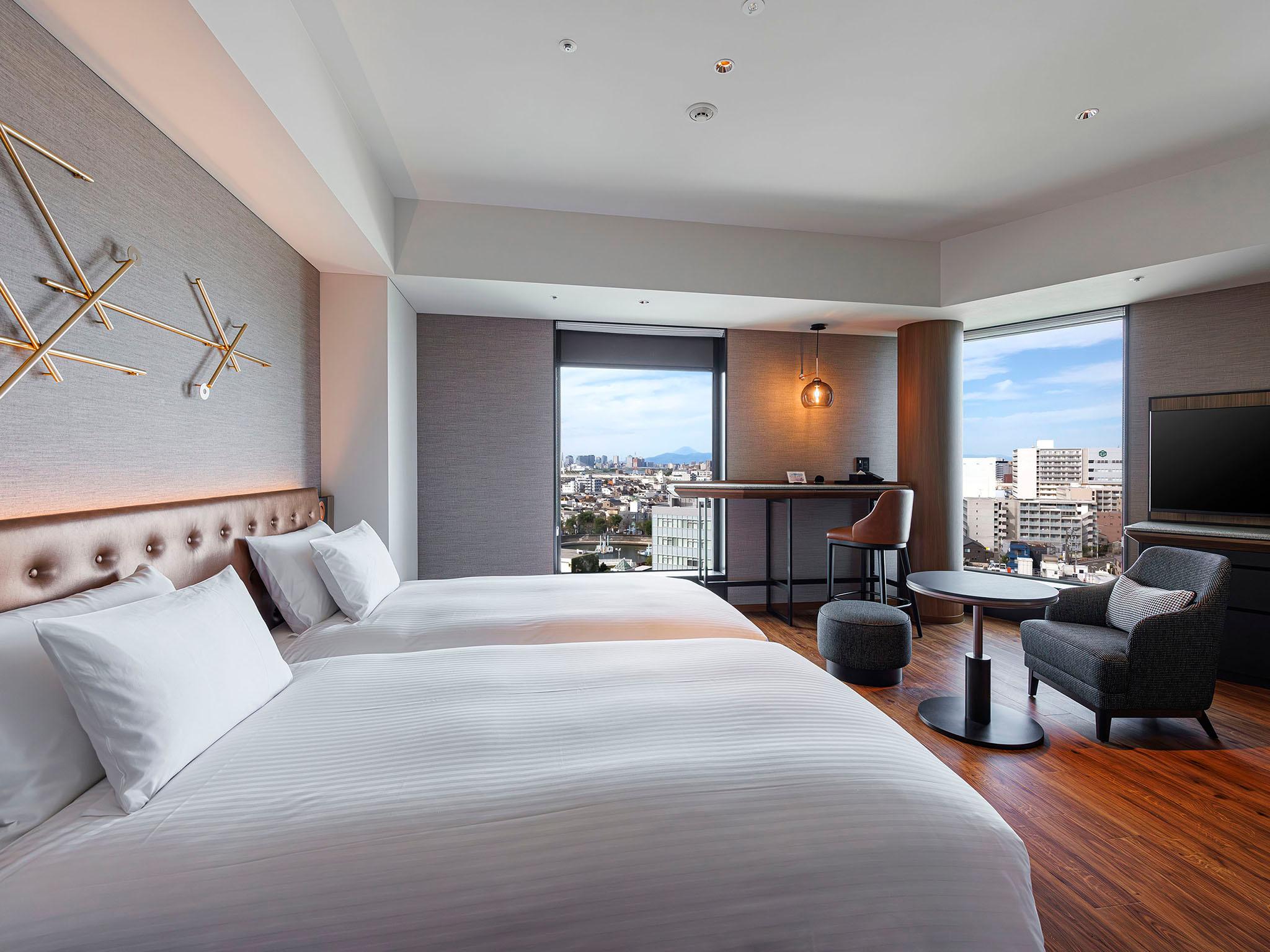 Deluxe, Twin Beds, with Extra Bed, Riverside