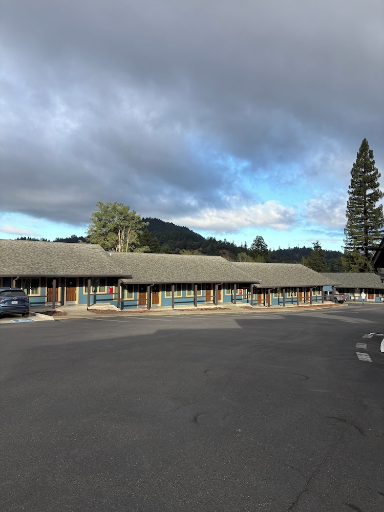 Motel Garberville 58/65