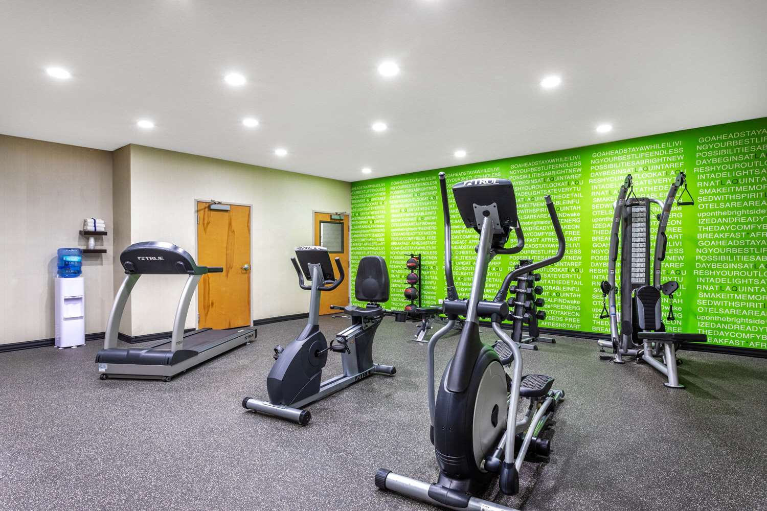 La Quinta Inn & Suites by Wyndham Hopkinsville 12/41
