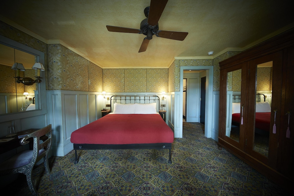 The Jane Hotel 7/51