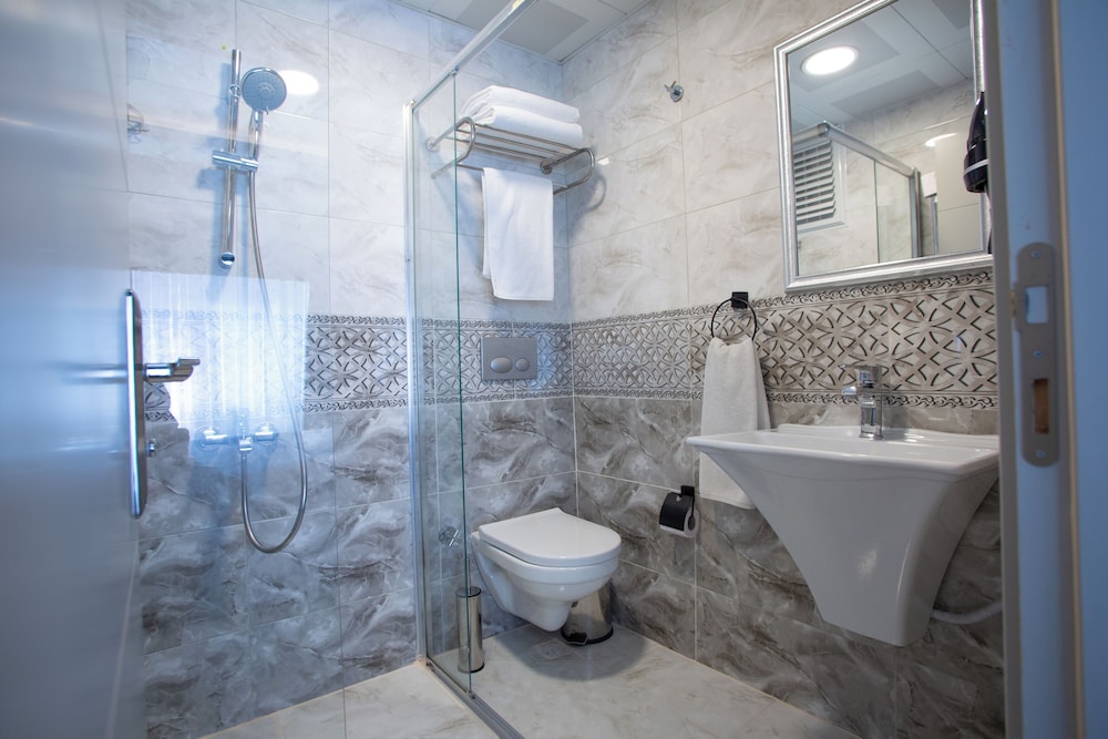 Prusias Otel 32/38