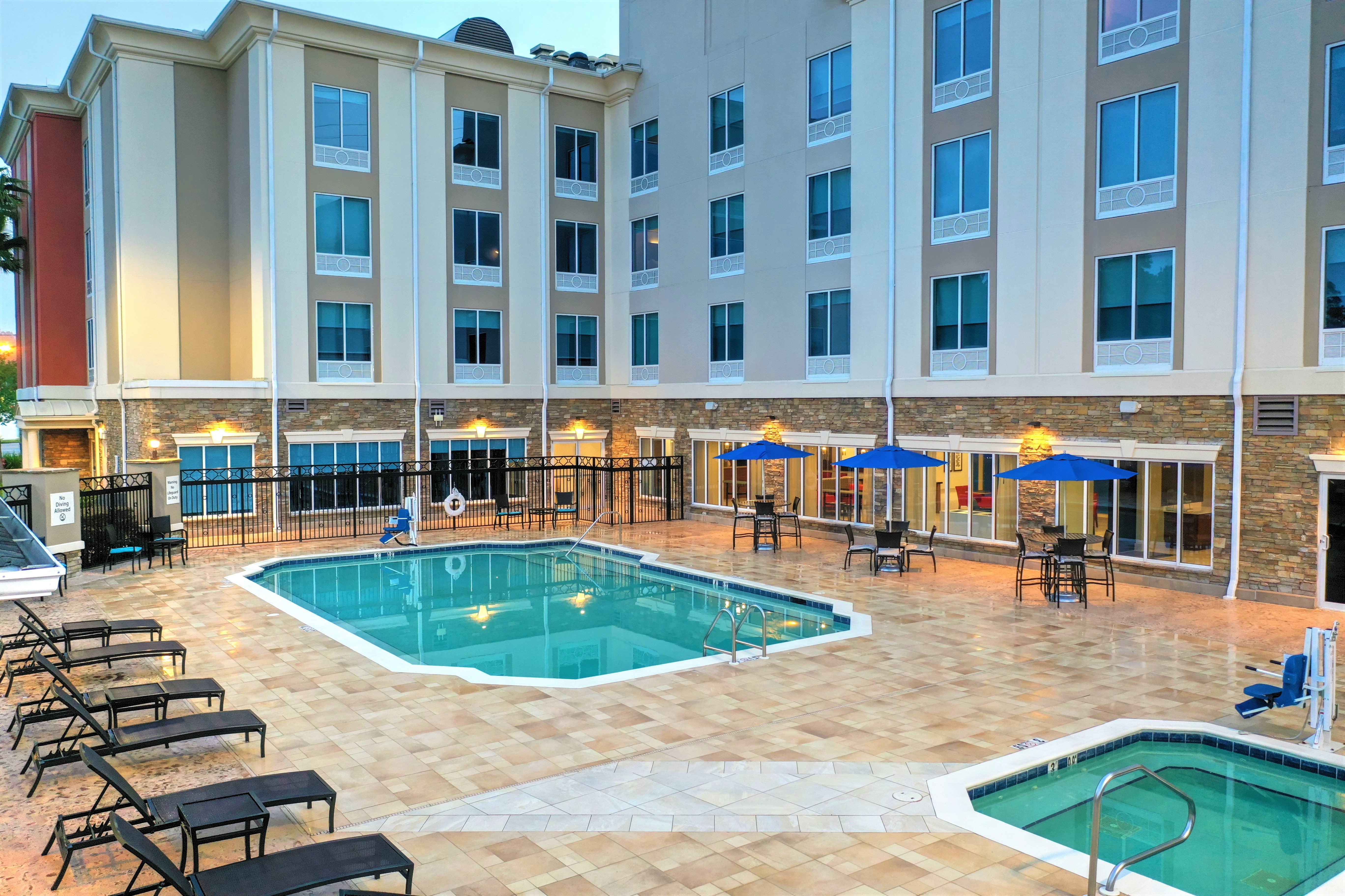 Holiday Inn Express Hotel Suites Mobile Saraland 54/54