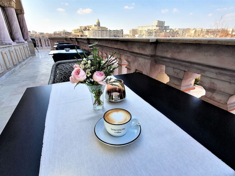 Suter Palace Boutique Hotel 57/69