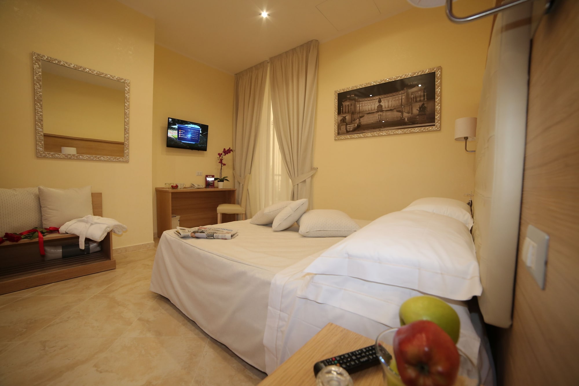 ROOM, CITY VIEW, BALCONY