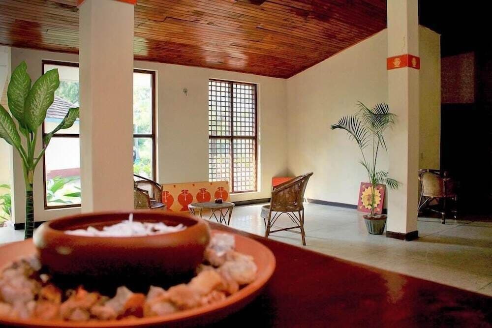 Nilaveli Crystal Blue Hotel 9/26