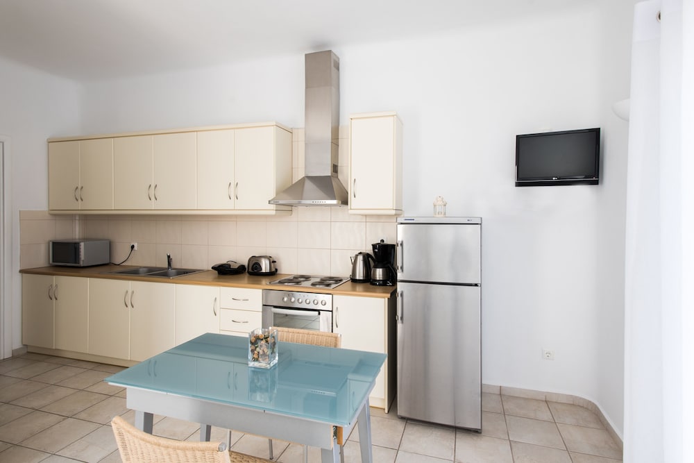 Villa Nireas 33/67
