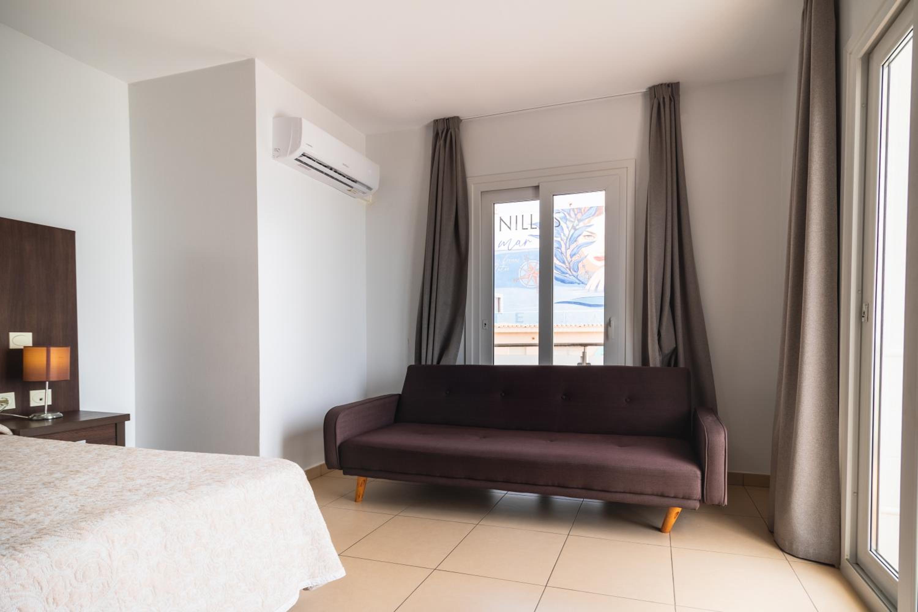 Hotel Dona Luisa 14/50