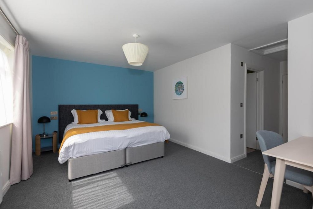 St Mellion International Resort 12/36