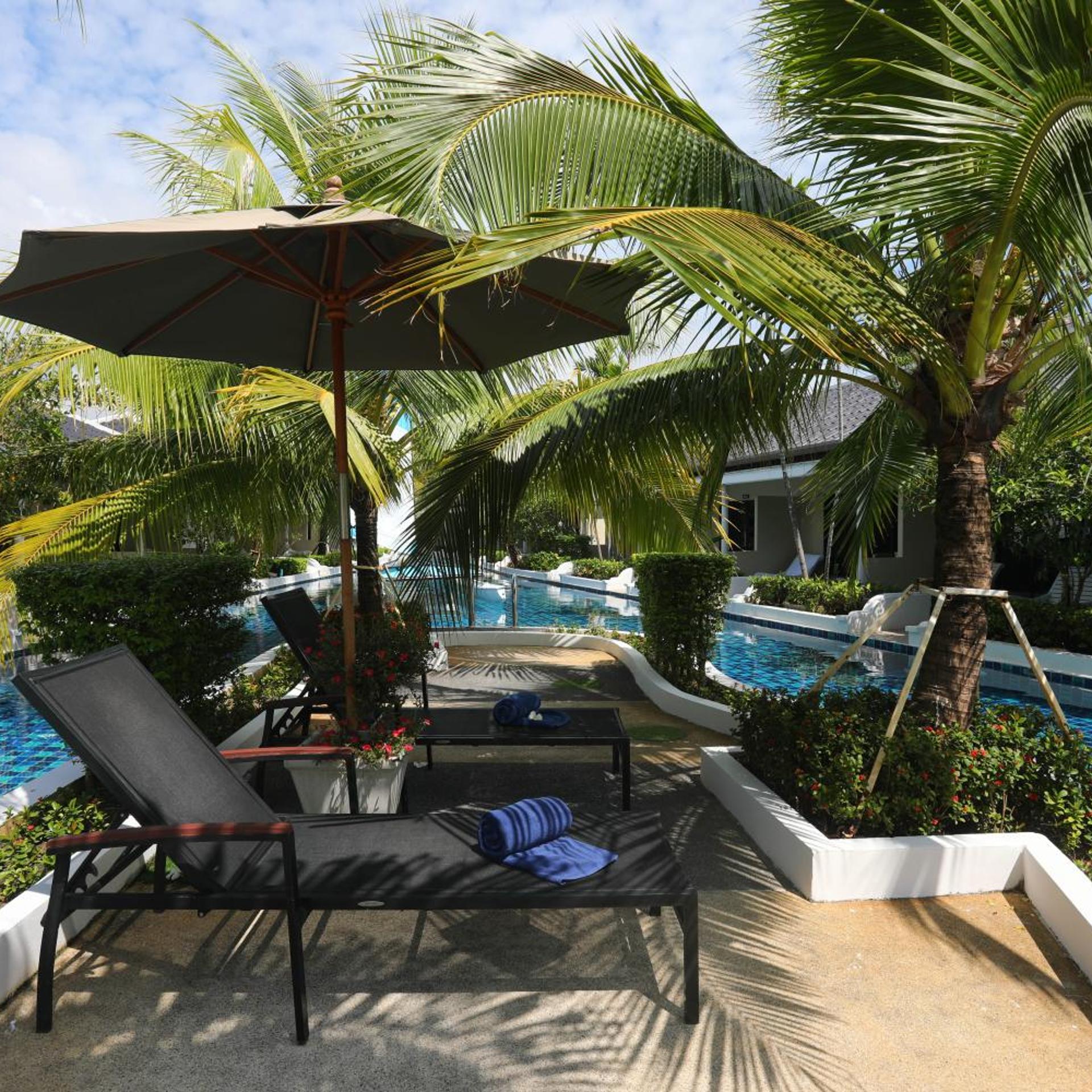 Tuana Hotels Brook Pool Access 45/50